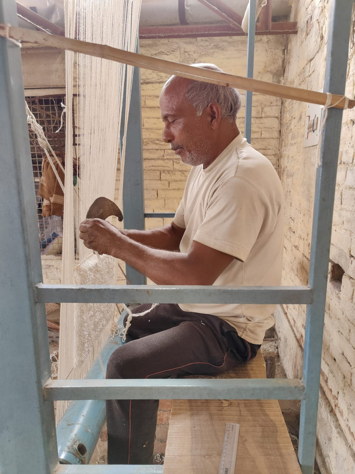 Making rugs by HAND